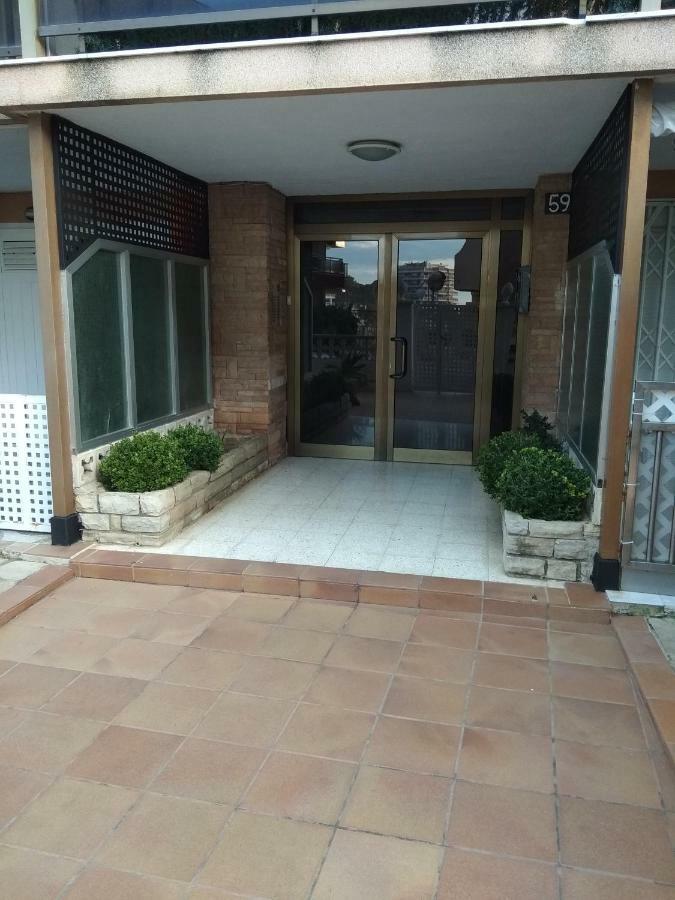 Apartamento Segunda Linea De La Playa Capellan Salou Bagian luar foto